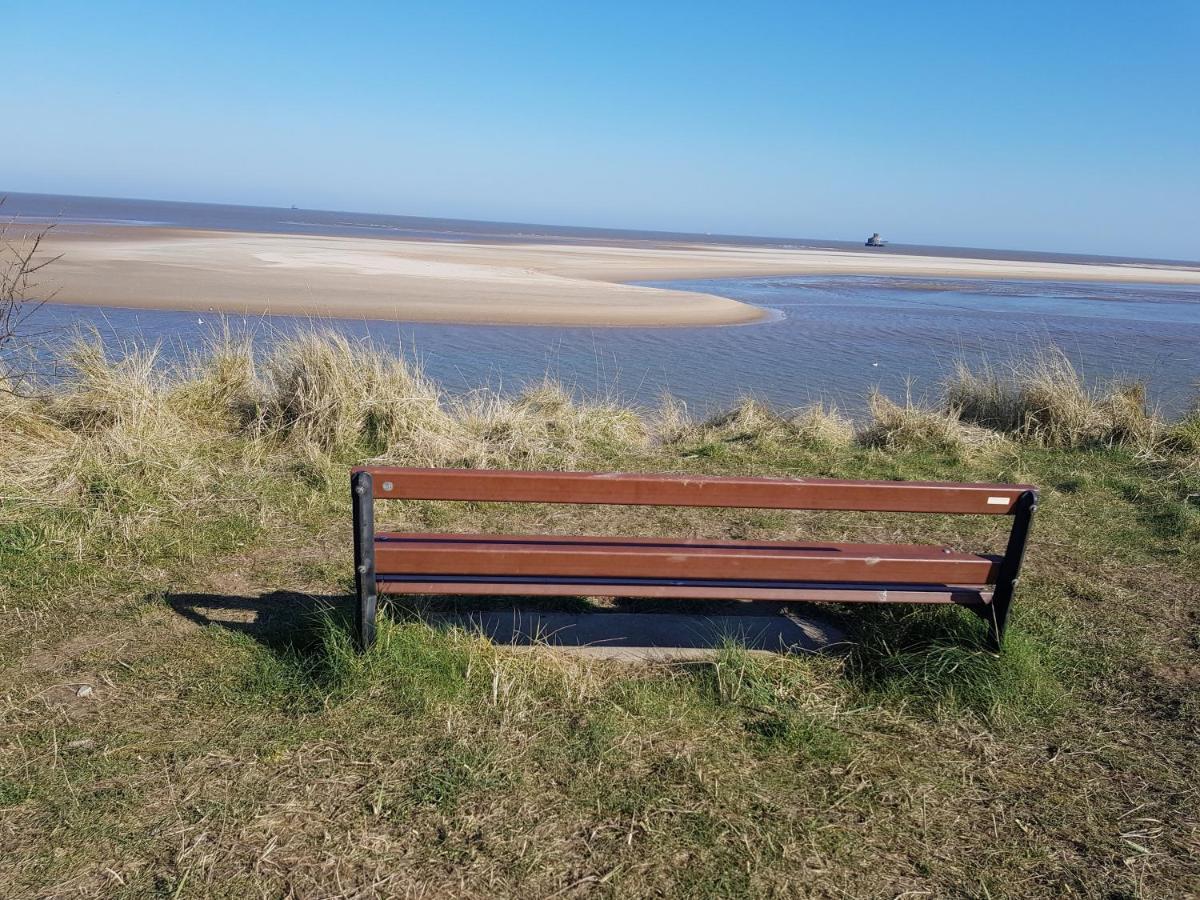 Beach & Tonic Beachside Chalet Humberston Eksteriør billede